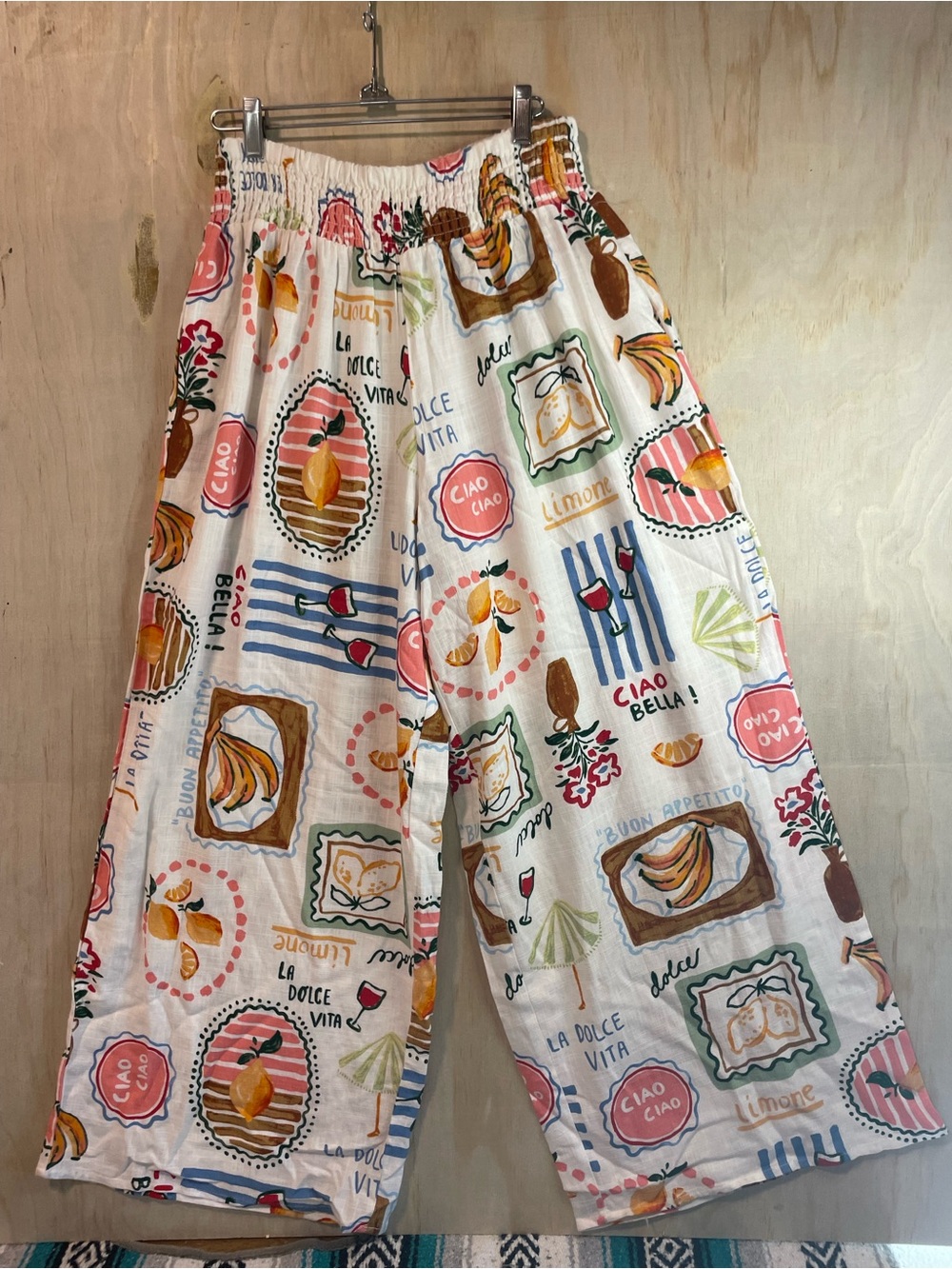 Wide Leg Cream Printed Palazzo Pants with Italian-Inspired Motif - Picture 5 of 12
